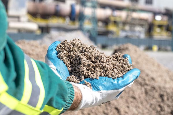 Energicznie promuj hermetyczną modernizację i transformację betoniarni, aby pomóc odnieść sukces